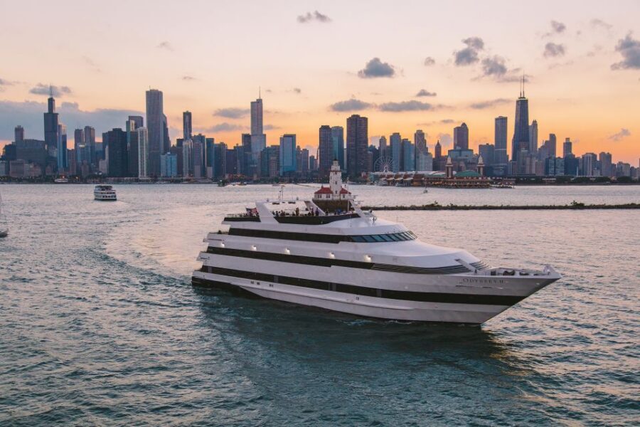 Chicago: Lake Michigan Lunch or Dinner Cruise - Quick take: the stuff you’ll notice fast