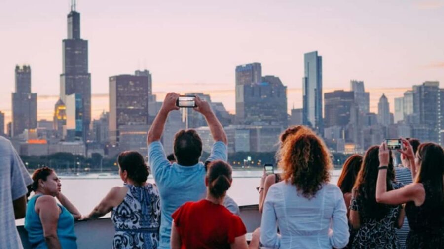 Chicago: Lake Michigan Lunch or Dinner Cruise - The skyline route: what you’ll see along Lake Michigan