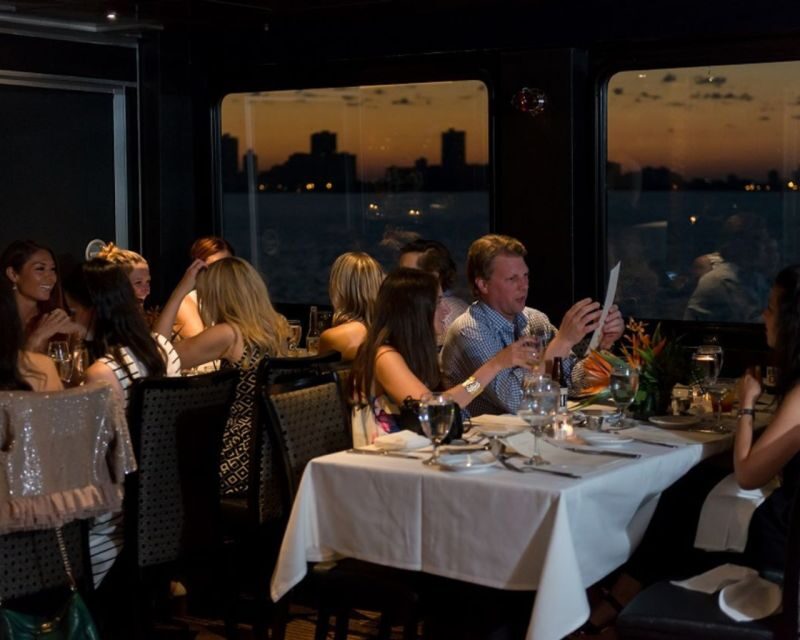 Chicago: Lake Michigan Lunch or Dinner Cruise - The 3-course plated meal: choices and what’s included