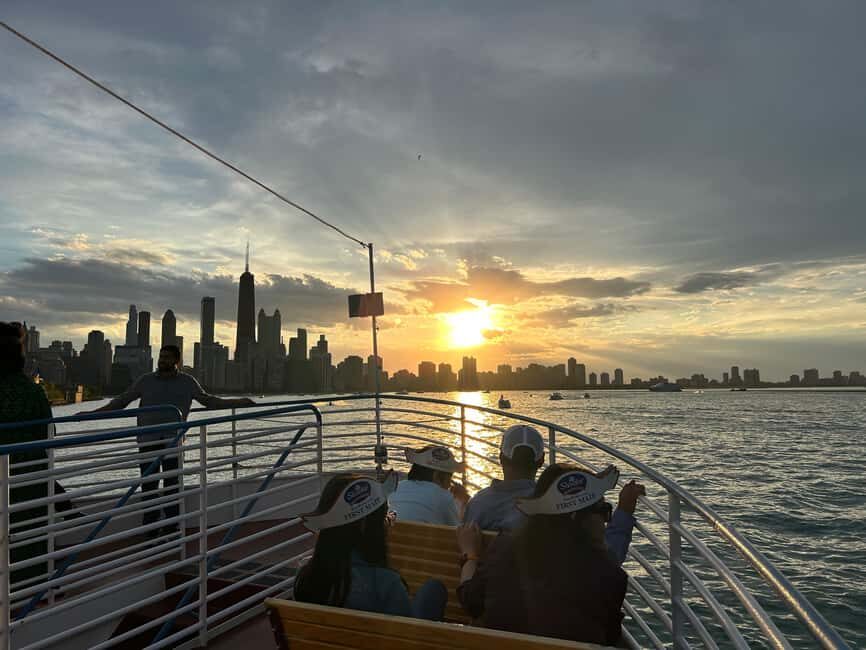 Chicago: Lake Michigan Skyline Cruise - Stop-by-Stop: Navy Pier to Willis Tower, Field Museum, and 360 Chicago