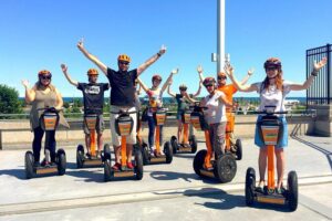 Chicago Landmarks & Museum Campus Small Group Segway Tour - Buckingham Fountain in Grant Park: a quick hit you’ll actually enjoy