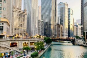 Chicago: Magnificent Mile Tour With Optional 360 Chicago - Millennium Park First Look: Why the Lakefront Matters to the Story