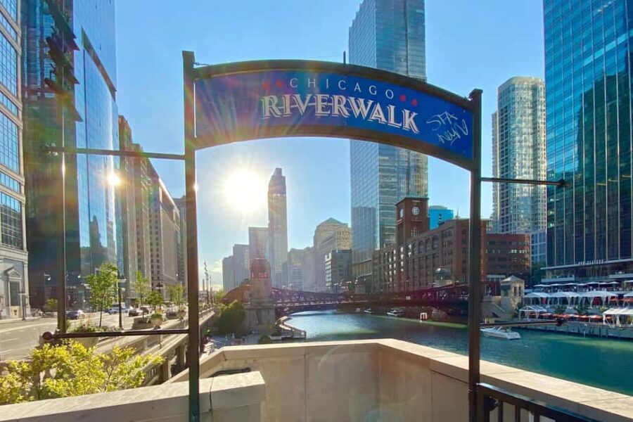 Chicago: Magnificent Mile Tour With Optional 360 Chicago - Wrigley Building and Tribune Tower: Architecture Styles You Can Spot Fast