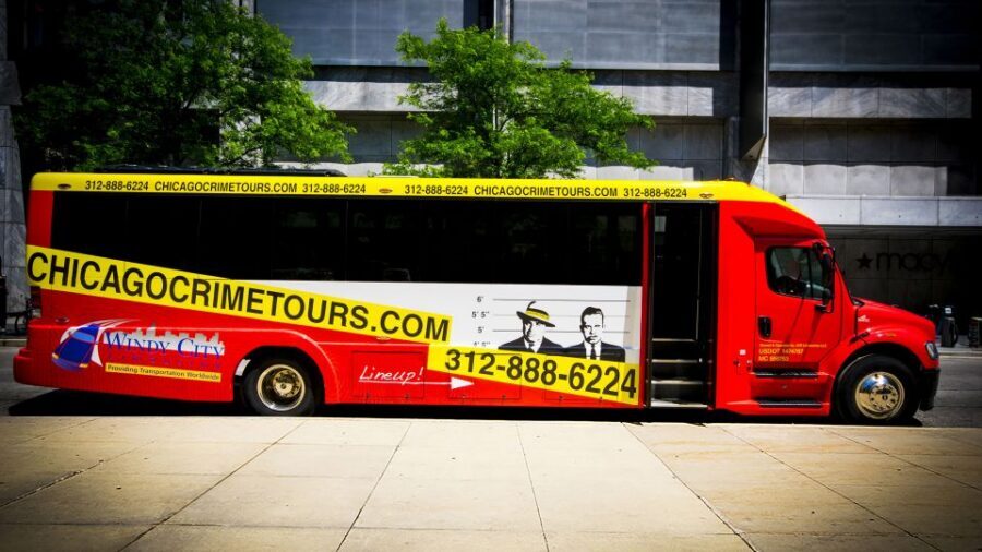 Chicago: Mob and Crime Bus Tour - Lincoln Park, the Chicago River, and Architecture as Evidence