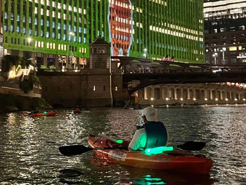 Chicago: Moonlight Paddle Tour on the Chicago River - Meeting Up and Getting Ready: Safety Briefing and Gear Basics