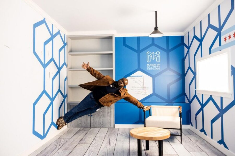 Chicago: Museum of Illusions Timed Entrance Ticket - Quick hits before you go