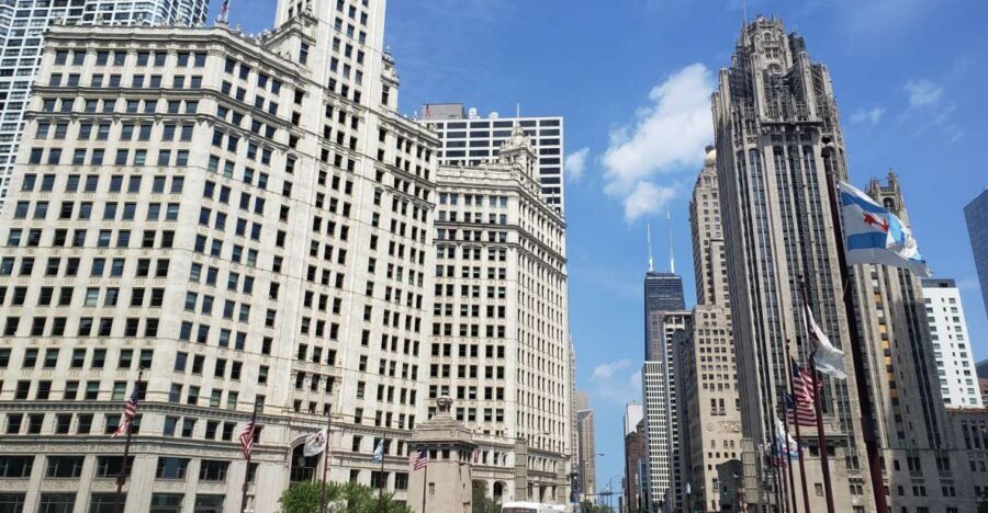 Chicago: Must See Chicago 90 minute Walking Tour - Your Route: The Loop, the River, and Millennium Park