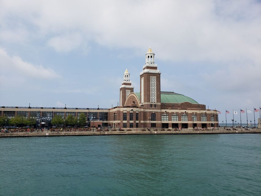 Chicago: Narrated Sightseeing River and Lake Cruise - Comfort Rules: Strollers, Wheelchairs, and What Not to Bring