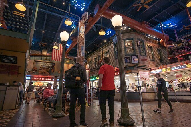 Chicago Neighborhood Food Private Walking Tour - Why a private food walk works so well in the Loop