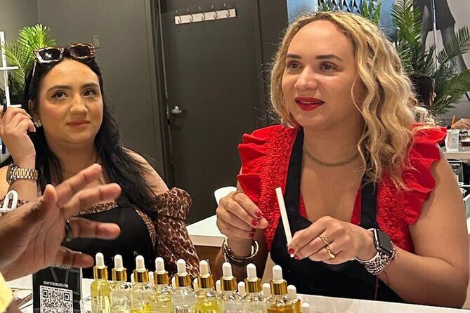 Chicago Perfume Making Classes on Magnificent Mile - Magnificent Mile Meets Chemistry (Without the Headache)