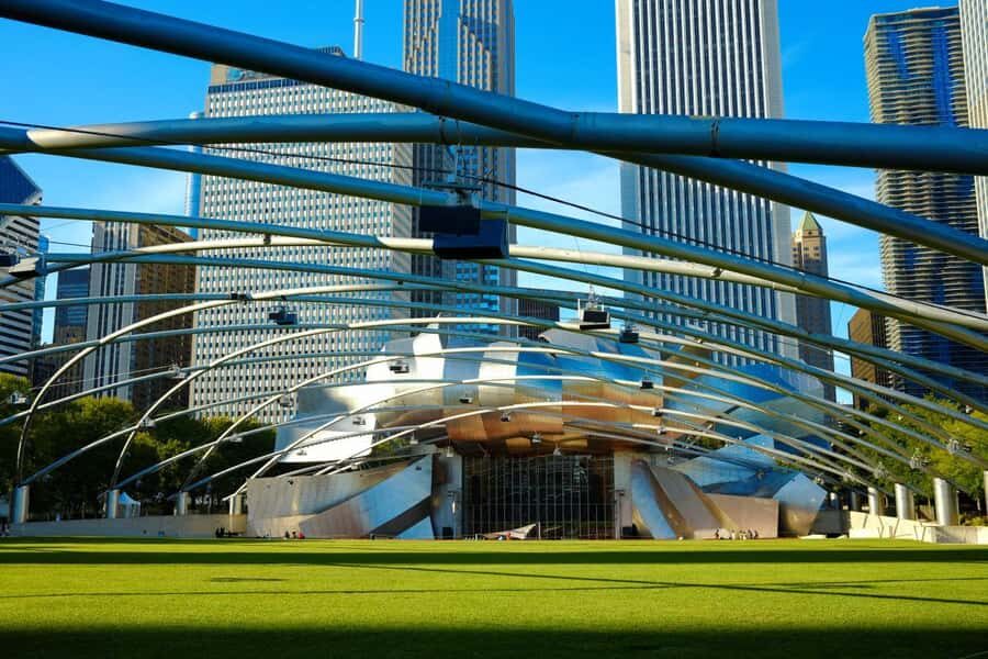 Chicago: Prohibition-Era Culture & Architectural Treasures - Millennium Park and Cloud Gate: the finale with lunch ideas attached