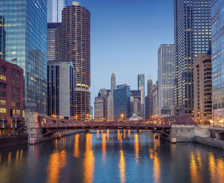 Chicago River: 1.5-Hour Guided Architecture Riverboat Tour - Where the Minibus Option Fits (and When It’s Worth It)