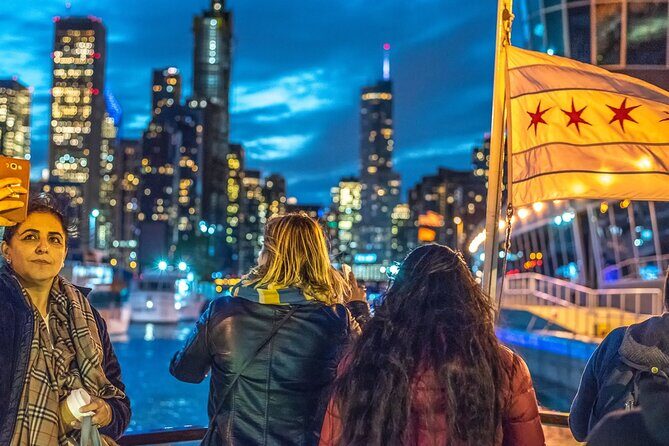 Chicago River 45-Minute Architecture Tour from Magnificent Mile - Riverwalk Lessons: How the Chicago River Became a Public Stage