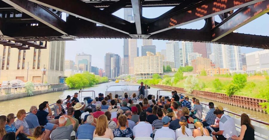 Chicago River: 90-Min Architecture Boat Tour - Why A 90-Minute Architecture Cruise Makes Chicago Make Sense