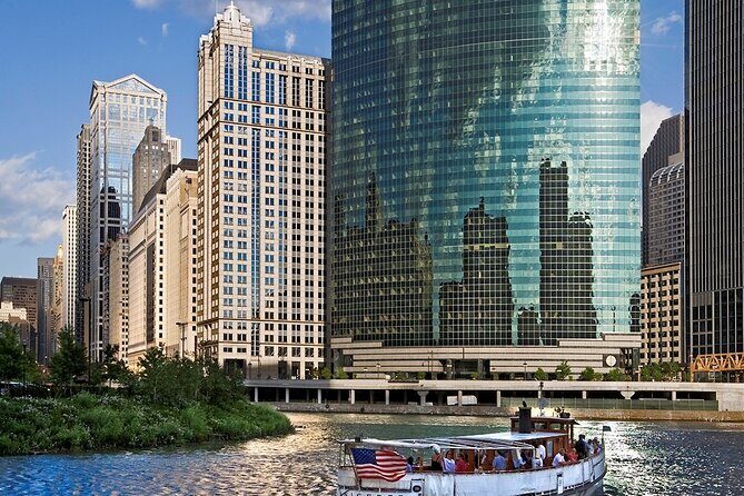 Chicago River Architecture Tour Aboard a Historic Yacht - Price and what you get for $49