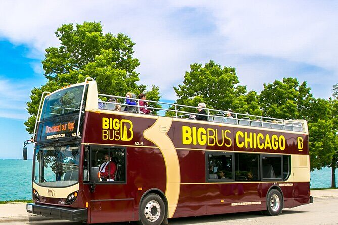 Chicago River Architecture Tour and Big Bus Hop-on Hop-off Tour - Digital walking tours: how to turn stops into real sightseeing