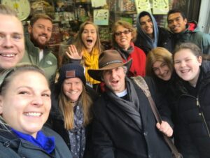Chicago: River North Walking Food Tour - Meet at Merchandise Mart and plan for comfortable walking