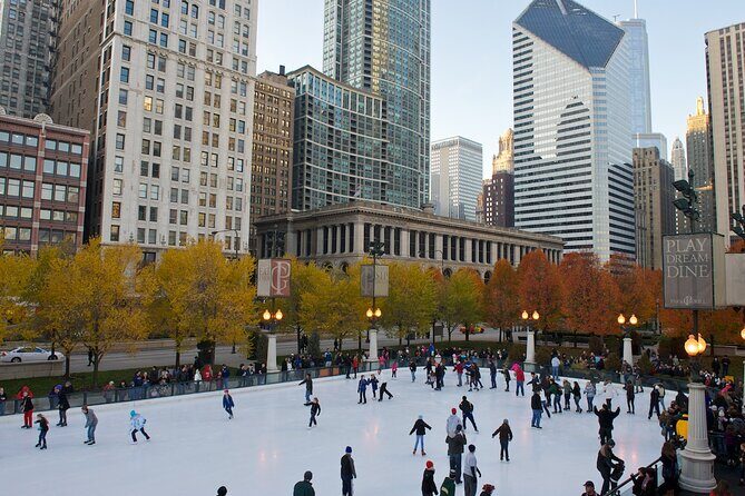 Chicago Seasonal Stroll Walking Tour of Holiday Attractions - Christkindlemarket VIP entry: saving time the smartest way