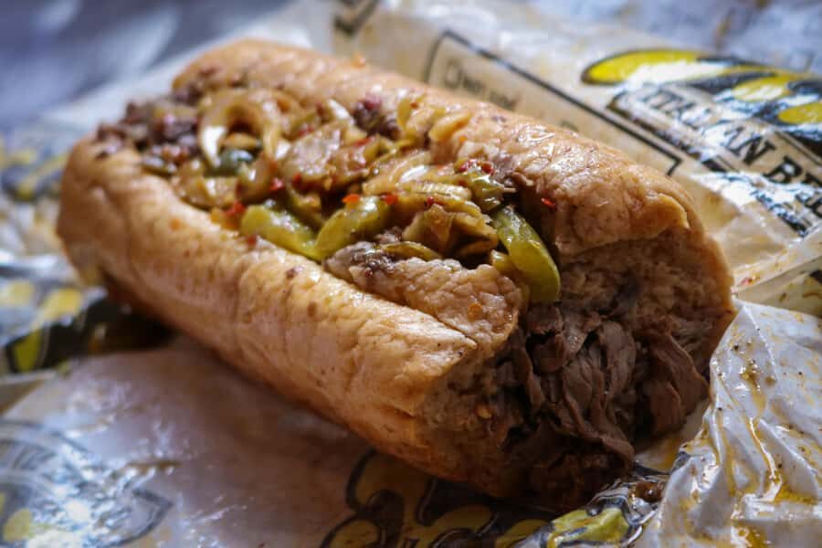 Chicago: Secret Food Tour - Deep Dish Pizza, a Library Stop, and the Popcorn Story That Breaks the Ice