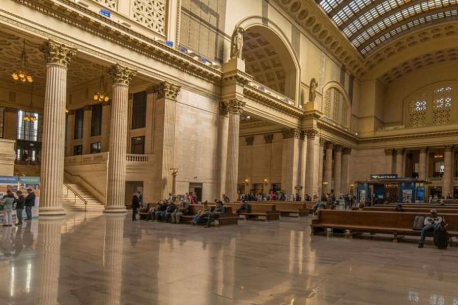 Chicago: Secret Interiors Architecture Walking Tour - Starting at Union Station: a smart place to begin