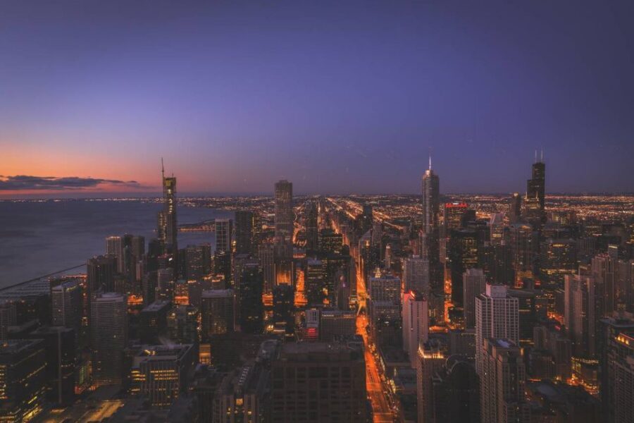 Chicago: Small-Group Night Tour w/ Skydeck & Skyline Cruise - Key things that make this night tour work