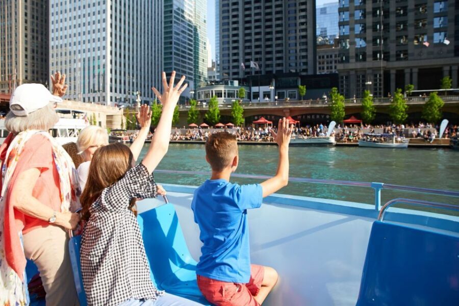 Chicago: Summer Fireworks Cruise with 3D Glasses and Music - What the 3D Glasses and Music Do to the Fireworks