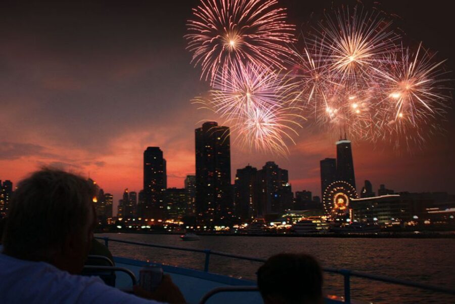 Chicago: Summer Fireworks Cruise with 3D Glasses and Music - Cameras, Skyline Photos, and Getting the Most from the Best Views