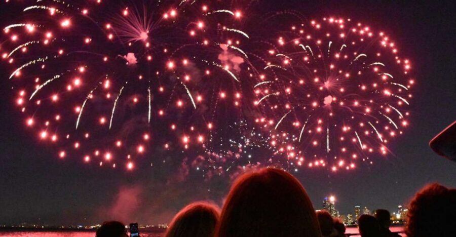 Chicago: Summer Fireworks Cruise with 3D Glasses and Music - Finding the Mercury Check-In at Michigan and Wacker