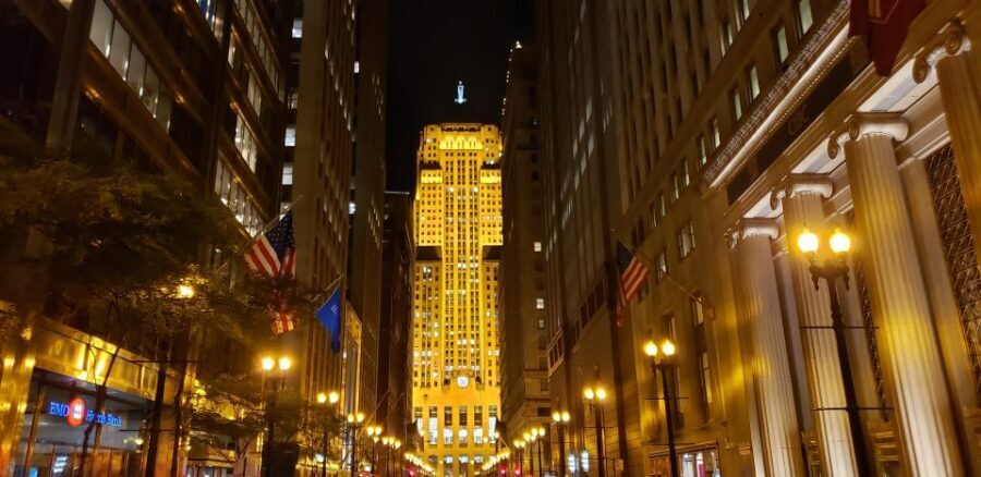 Chicago: Sunset Tour by Open-top Bus with Live Guide - Starting point at 618 N Clark: you’ll want to be there 15 minutes early