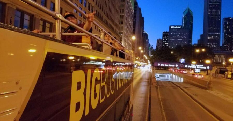 Chicago: Sunset Tour by Open-top Bus with Live Guide - Golden hour from the top deck: why open-air works so well in Chicago