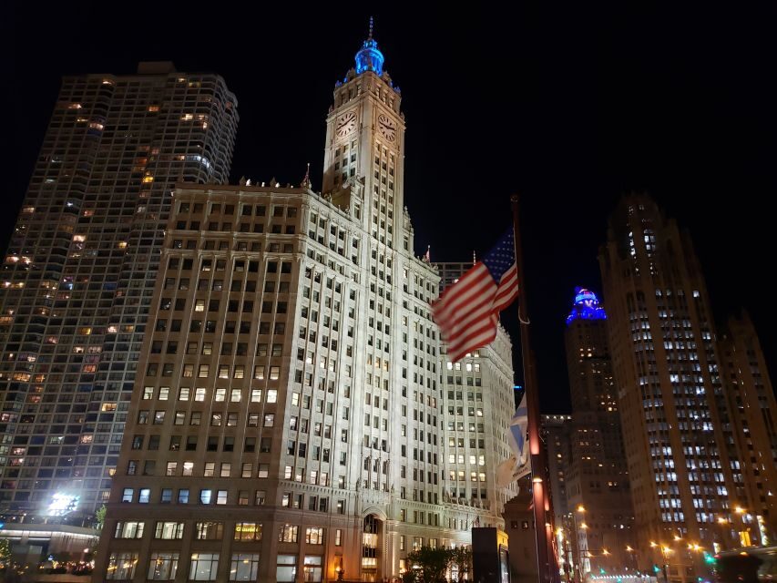 Chicago: Sunset Tour by Open-top Bus with Live Guide - Museum Campus and Lake Michigan: the skyline moment you’ll remember