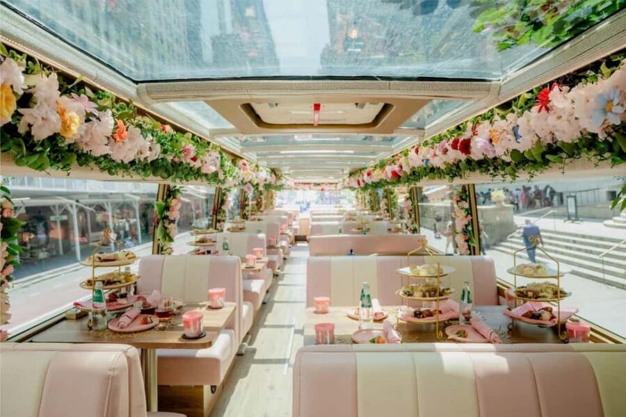 Chicago: Tea Around Town With Curated Teas & Iconic Sights - Smart casual, seats, and comfort tips that actually help