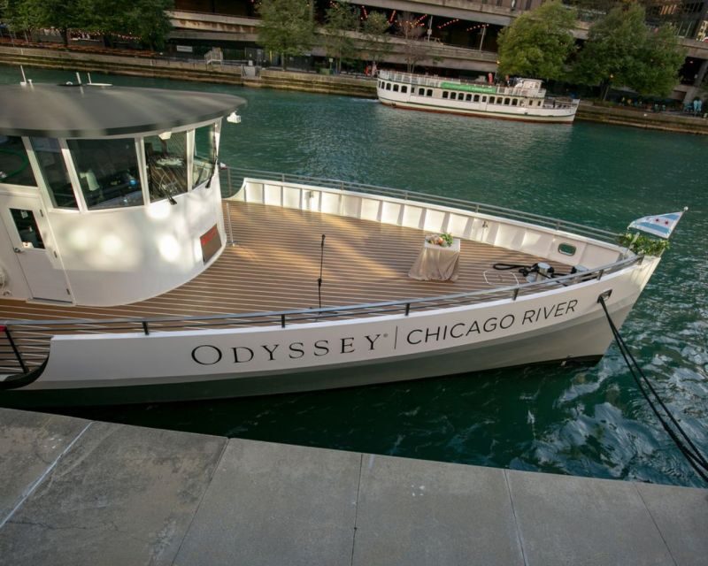 Chicago: Thanksgiving Gourmet Lunch Cruise on Chicago River - Who This Thanksgiving Cruise Fits Best (And Who Might Want Something Else)
