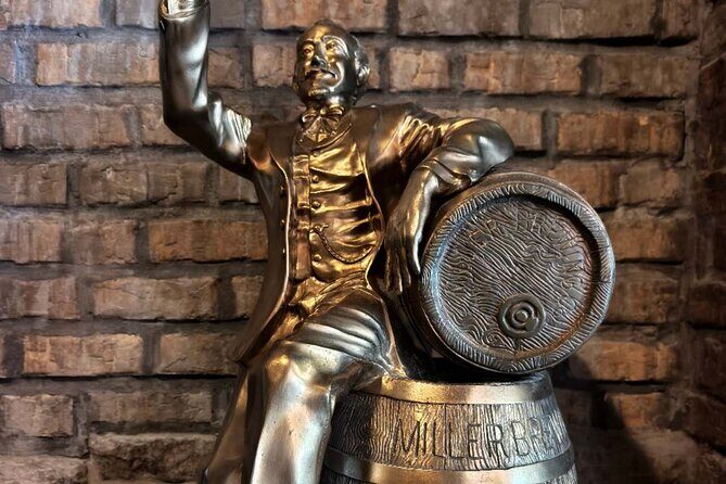Chicago to Milwaukee Day Trip with Brewery Tour & City Highlights - Miller Brewery Tour and Tasting (Optional): Beer, Process, and Sampling