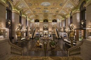 Chicago: Treasures of the Golden Age Walking Tour - Starting at the Chicago Architecture Center Exhibits