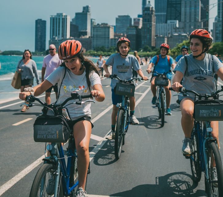 Chicago: Ultimate City Attractions Bike Tour - Bikes, Helmets, and What to Bring for a Comfortable Ride