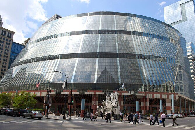 Chicago Walking Tour: Connecting Past and Present - Entering The Chicago Architecture Center: where the tour gets its brain