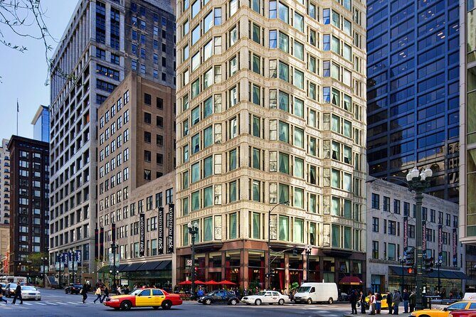 Chicago Walking Tour: Connecting Past and Present - How much time do you actually spend walking?
