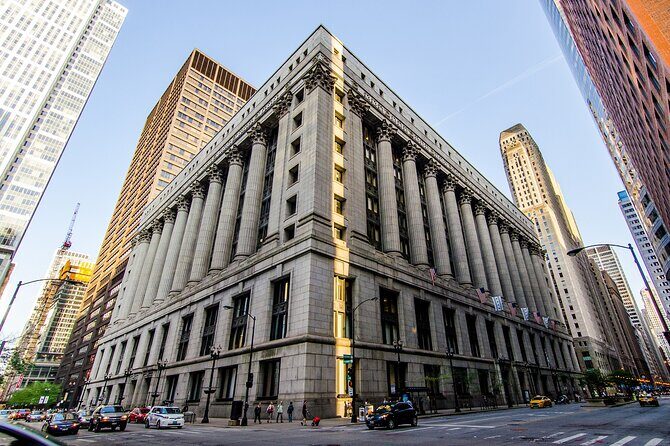 Chicago Walking Tour: Connecting Past and Present - The walk is the lesson: Wrigley Building and the art of quick looking