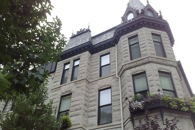 Chicago's Gold Coast Hidden History: A Self-Guided Audio Walk - Starting at the Chicago History Museum: Dioramas, Rail Power, and Lincoln
