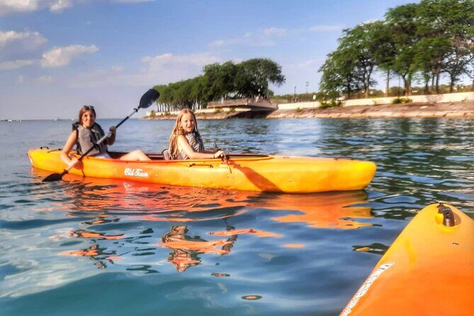 Chicago's Lake Michigan Downtown Kayak Rental at Ohio Street Beach - Practicalities: Weather, Timing, and What to Expect on Arrival