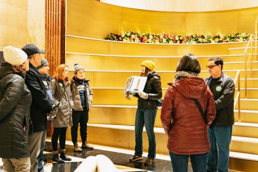 Chicago's Original Dazzling Architectural Interiors Tour - Meeting at the Financial District and Getting Oriented Fast