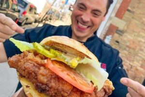 Chicago's West Side Foodie Ride Bike Tour - Pedaling the Lakefront Trail: the ride part that’s actually fun