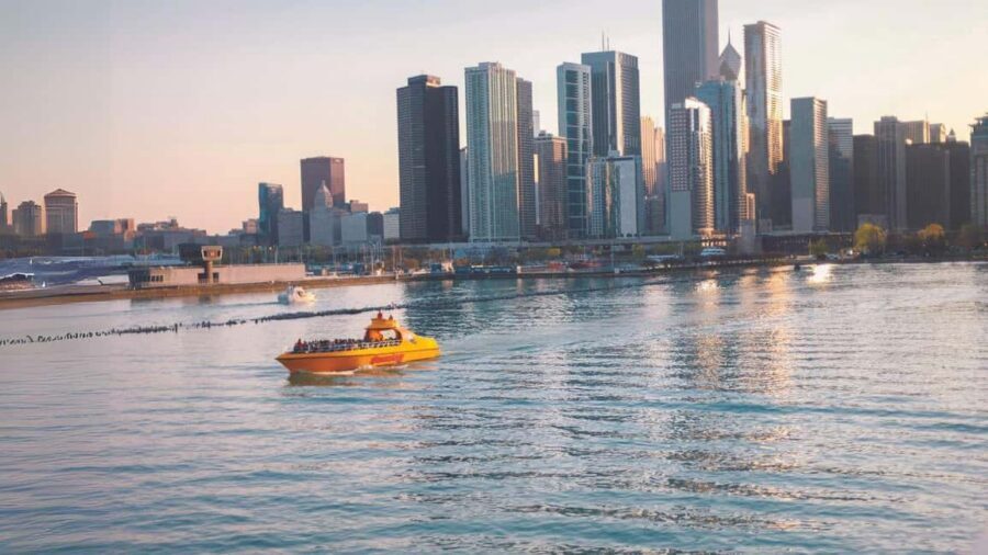 City Cruises Chicago: 75-min Speedboat Architecture Cruise - The River Segment: Bridges and Big Names in Close-Up Views