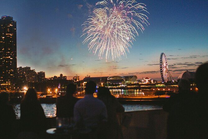 City Cruises: Chicago Fireworks Premier Dinner Cruise - Key things to know before you go