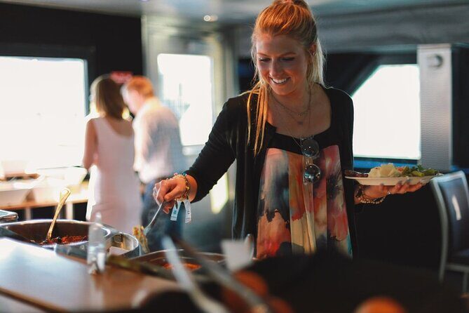 City Cruises Chicago: Fireworks Signature Dinner Cruise - Getting to the boat: Navy Pier area, early boarding, and a smart-casual reality