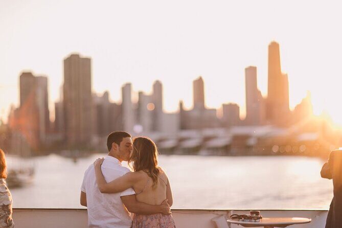 City Cruises Chicago: Fireworks Signature Dinner Cruise - Fireworks on Lake Michigan: weather permitting and how to plan for the best sightlines