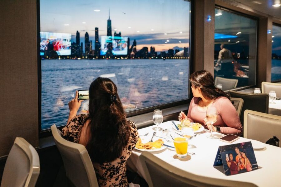 City Cruises Chicago: Lake Michigan Lunch or Dinner Cruise - Should You Book City Cruises Chicago for a Lake Michigan Buffet Cruise?