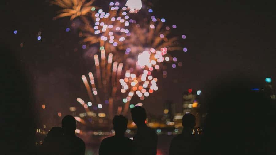 City Cruises Chicago: Seadog Speedboat Lake Firework Cruise - Navy Pier dock check-in: getting on the Seadog without stress