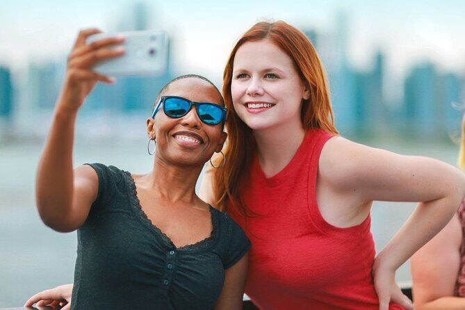 City Cruises Chicago: Signature Brunch Cruise on Lake Michigan - Boarding at 600 E Grand Ave: The Fast Route to Relaxation